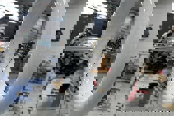 Helicopter maintenance and continous airworthiness