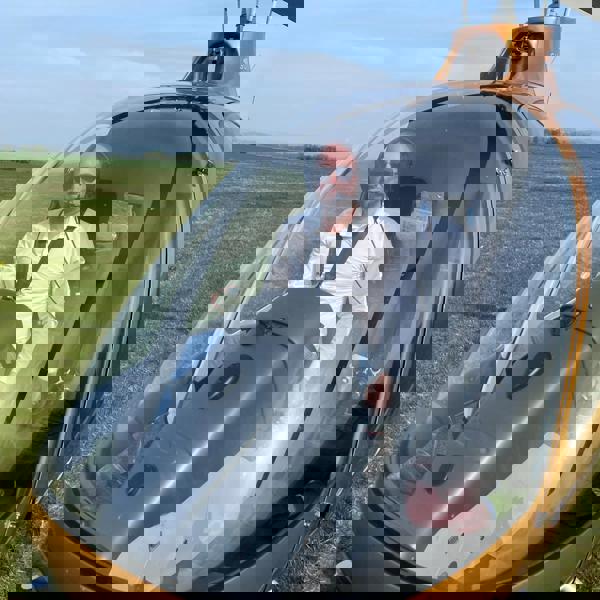 Nikola úspěšně absolvoval svůj první samostatný let